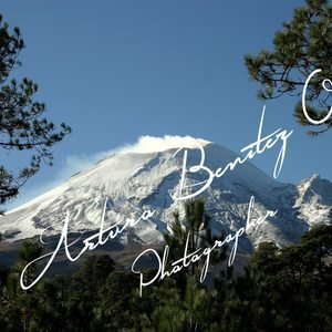 Popocatéptl_view_far_nature_v2